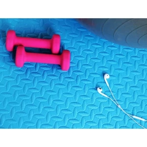 Asternut de protectie moale, puzzle mat, 104 x 2 x 104 cm