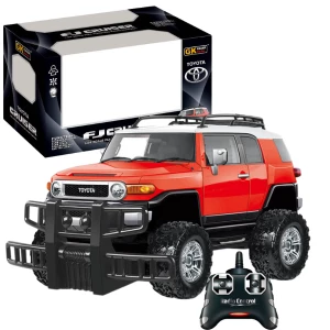 Toyota FJ Cruiser 1:24 на пульте управления