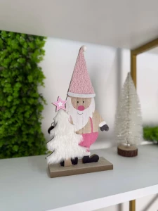 ДЕРЕВЯННОЕ УКРАШЕНИЕ ДЕД МОРОЗ С ПУШИСТОЙ ЁЛКОЙ, 30 СМ (CP-24-143)