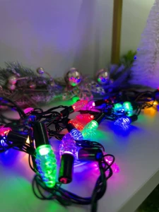 ГИРЛЯНДА С ЦВЕТНЫМИ ШИШКАМИ, 28 СВЕТОДИОДОВ, 5М (CP-24-115)