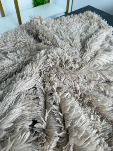 PATURA PUFOASA, BEJ INCHIS, 220x240CM (55-600-35)